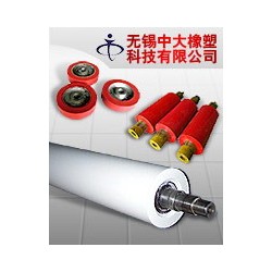我們是無錫中大橡塑科技有限公司，我們供應(yīng)流延機(jī)硅膠輥。