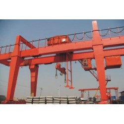 山東雙梁橋式起重機(jī)哪里好？還是泰安龍起重工好！！