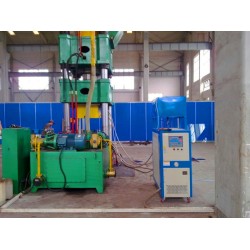 油式溫度控制機，導(dǎo)熱油模溫機，液壓模具油加熱器