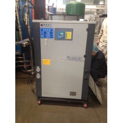 BS風(fēng)冷式冷水機，上海水冷式冷水機，BSL螺桿式冷水機
