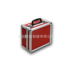 專(zhuān)業(yè)生產(chǎn)各種航空鋁箱，工具鋁箱，醫(yī)療鋁箱