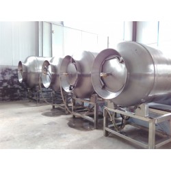 牛肉真空滾揉機(jī)與其他滾揉機(jī)差別？一般選牛肉滾揉機(jī)什么樣的好
