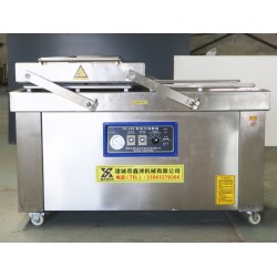 廠家定制帶湯汁產(chǎn)品真空包裝機(jī)，人參酒真空包裝機(jī)