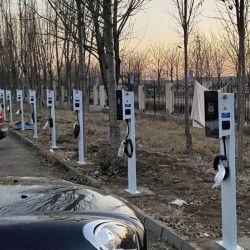 小區(qū)新能源電動(dòng)汽車充電站安裝廠家